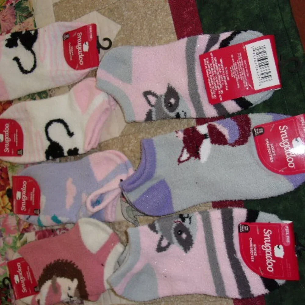 COPY - Lot of 7 Womens Ankle Socks Animal Snugadoo Too Soft Stretchy,New